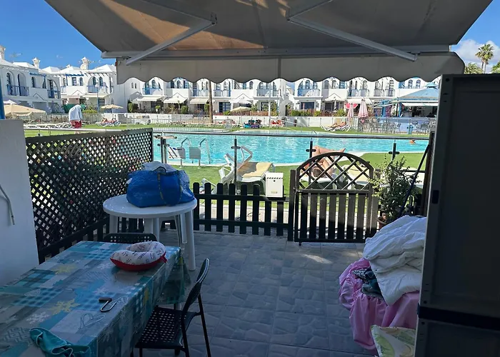 Delightful Bungalow Playmar: Comfort And Convenience In Maspalomas, Steps Away From Shopping Centers And Beaches